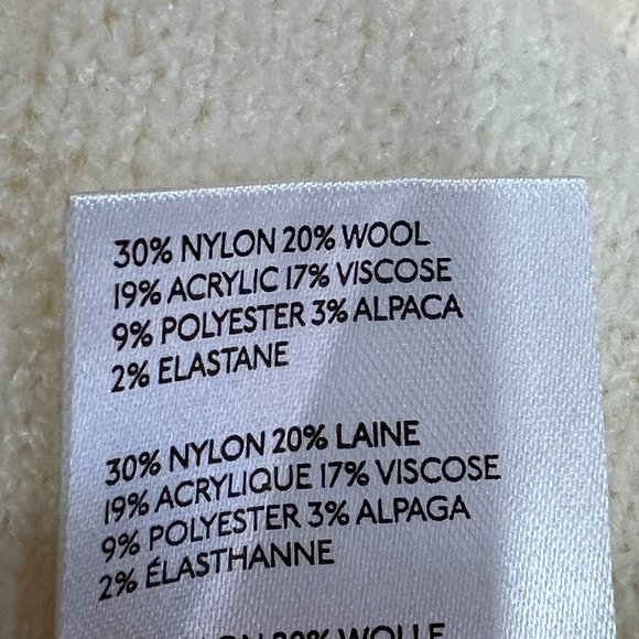 Anthropologie Joy Ivory Cream Fringed Hem V-Neck Sweater Size Small - Picture 11 of 11